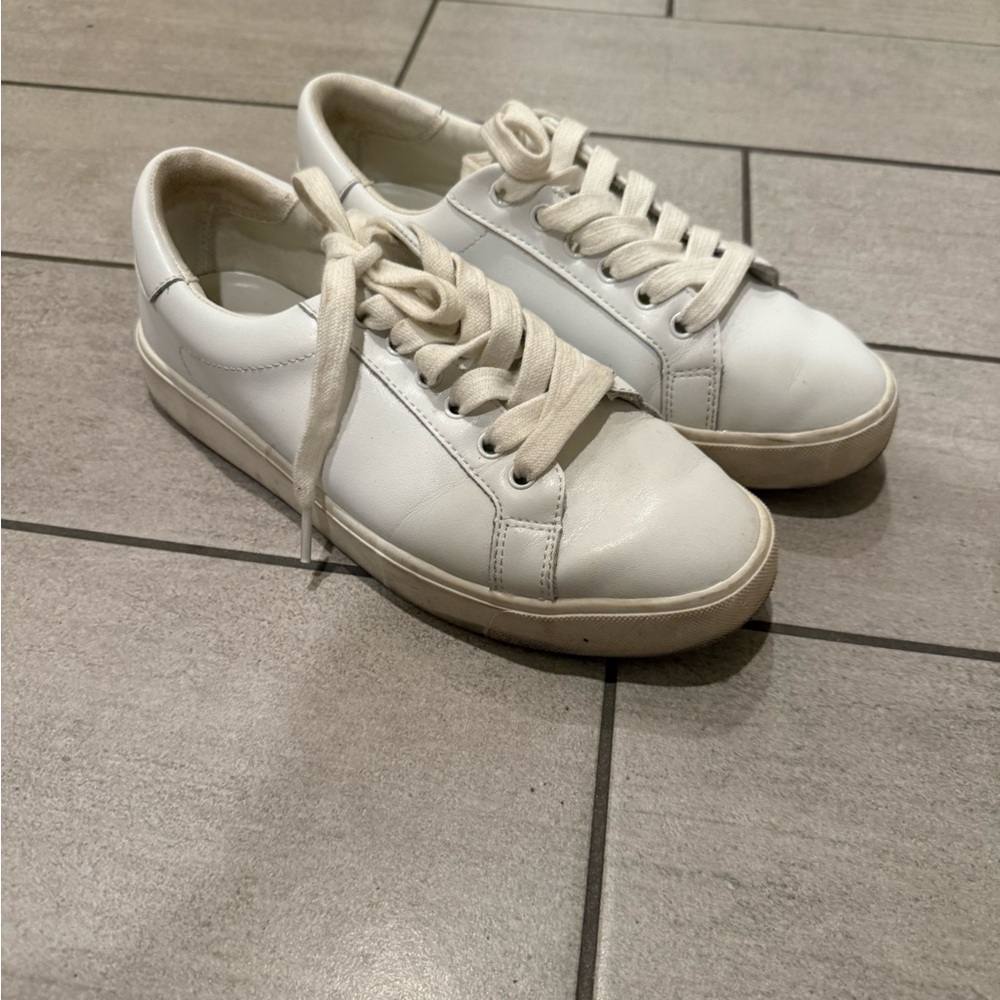Women Sam Edelman sneaker